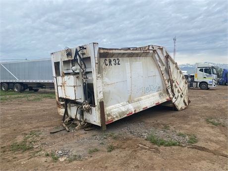 BASURERO HIDRAULICO CON TOMA TACHO